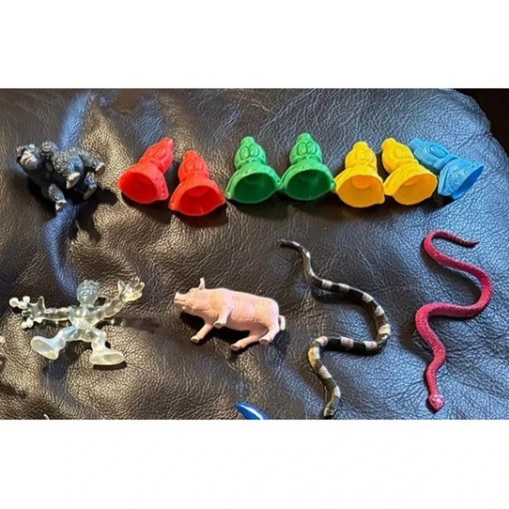 Lot of 25+ Random Toys & Figures – Animals, Gadgets, Miniatures & More